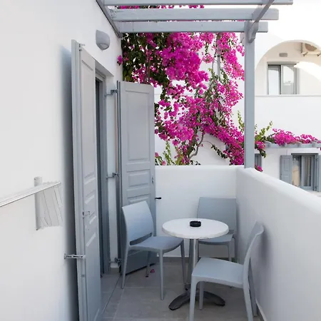 شقة فندقية ماركاكيس استوديوز فيرا تاون ثيرا