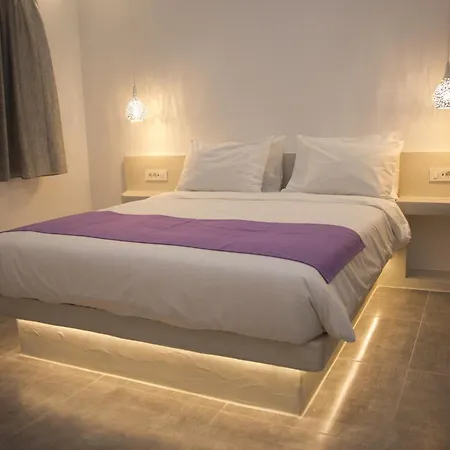 شقة فندقية ماركاكيس استوديوز فيرا تاون 4*