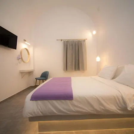 ماركاكيس استوديوز فيرا تاون