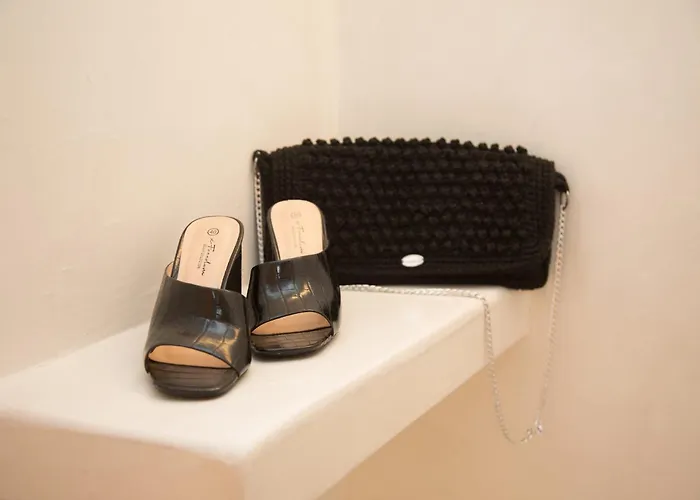 Markakis Town Apartmanhotel Fíra