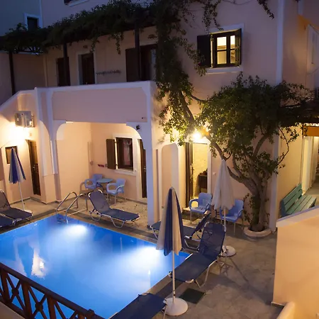 Markakis Town Fira (Santorini)