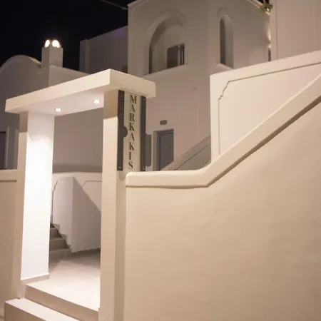 Markakis Town Fira (Santorini)
