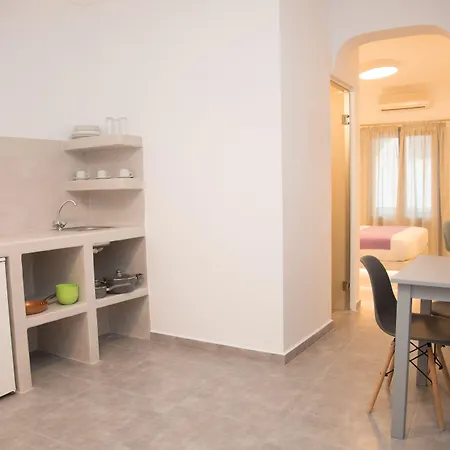 ماركاكيس استوديوز فيرا تاون 4* ثيرا