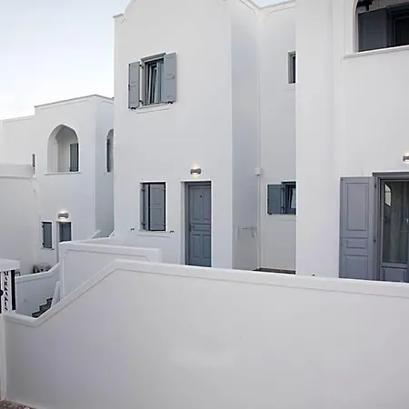 Markakis Town 4* Fira (Santorini)