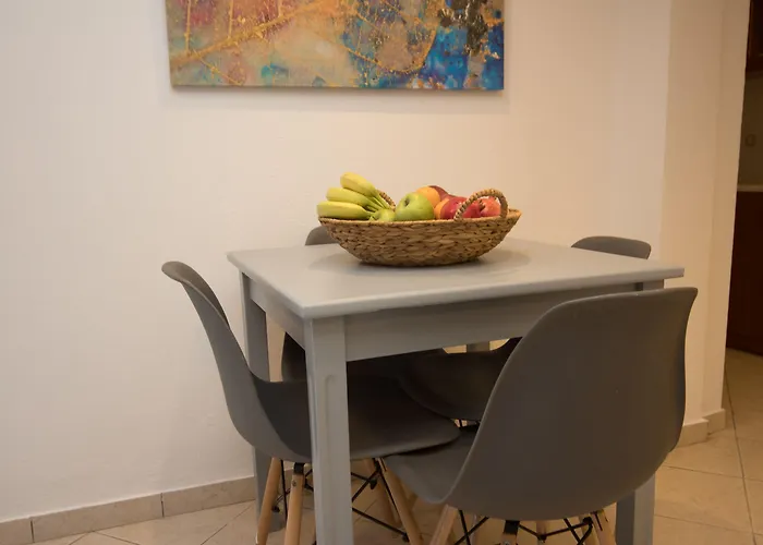 Apart Otel Markakis Town 4*