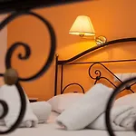 Markakis Town 4* Fira (Santorini)
