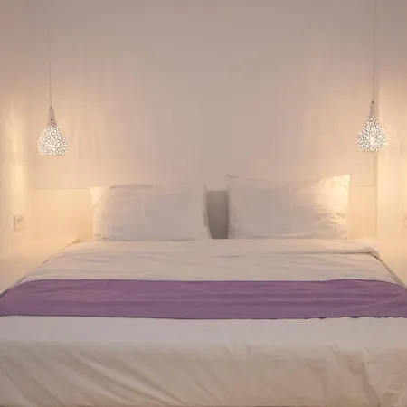 Markakis Town Apartmanhotel Fíra